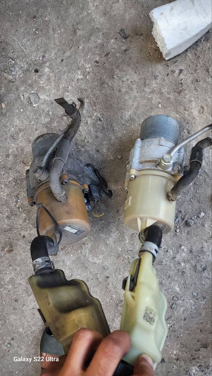 Power steering Mazda . used in Sharjah — photo 2