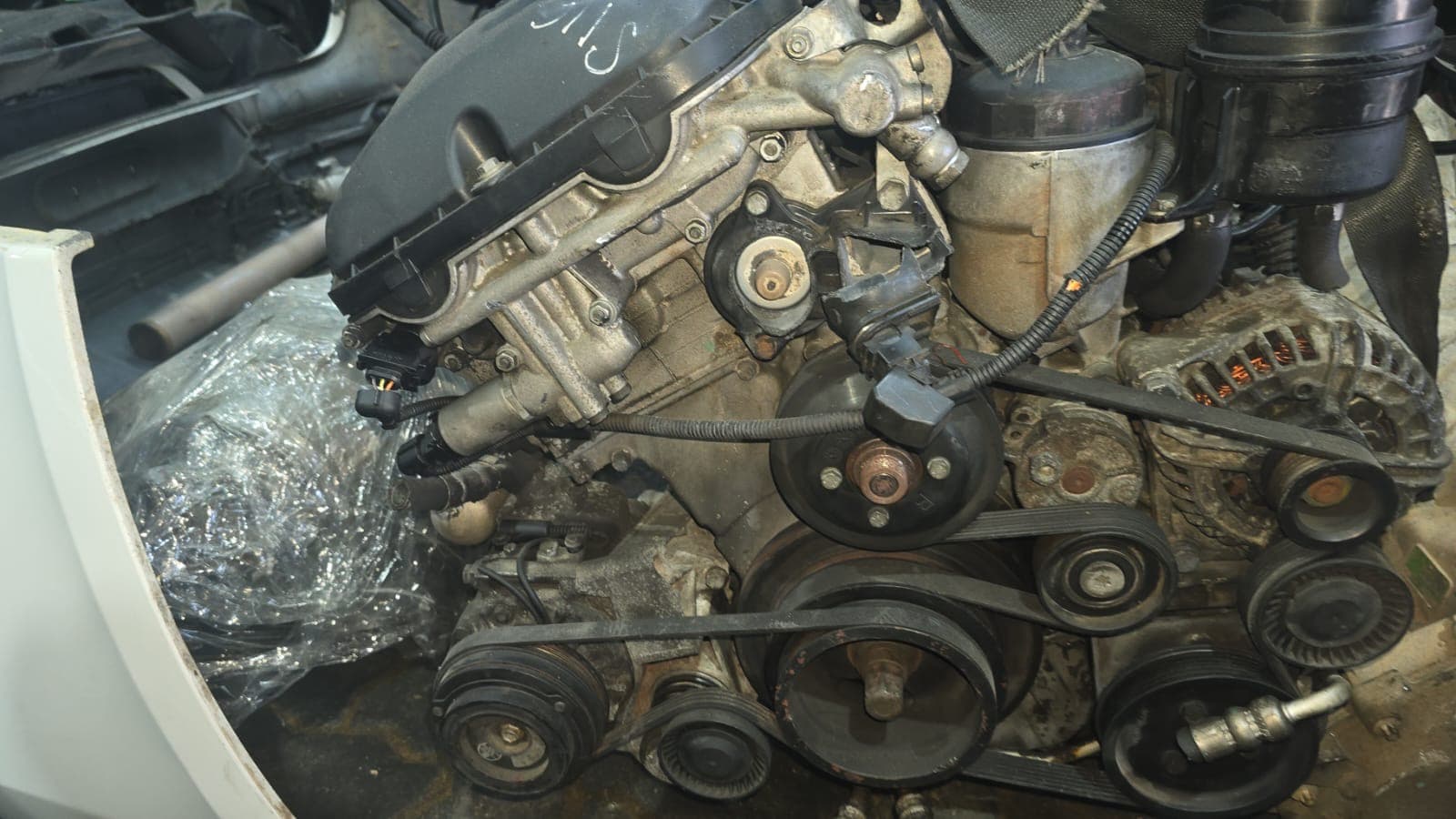 Engine + AT BMW M54B30 used in Sharjah — photo 2