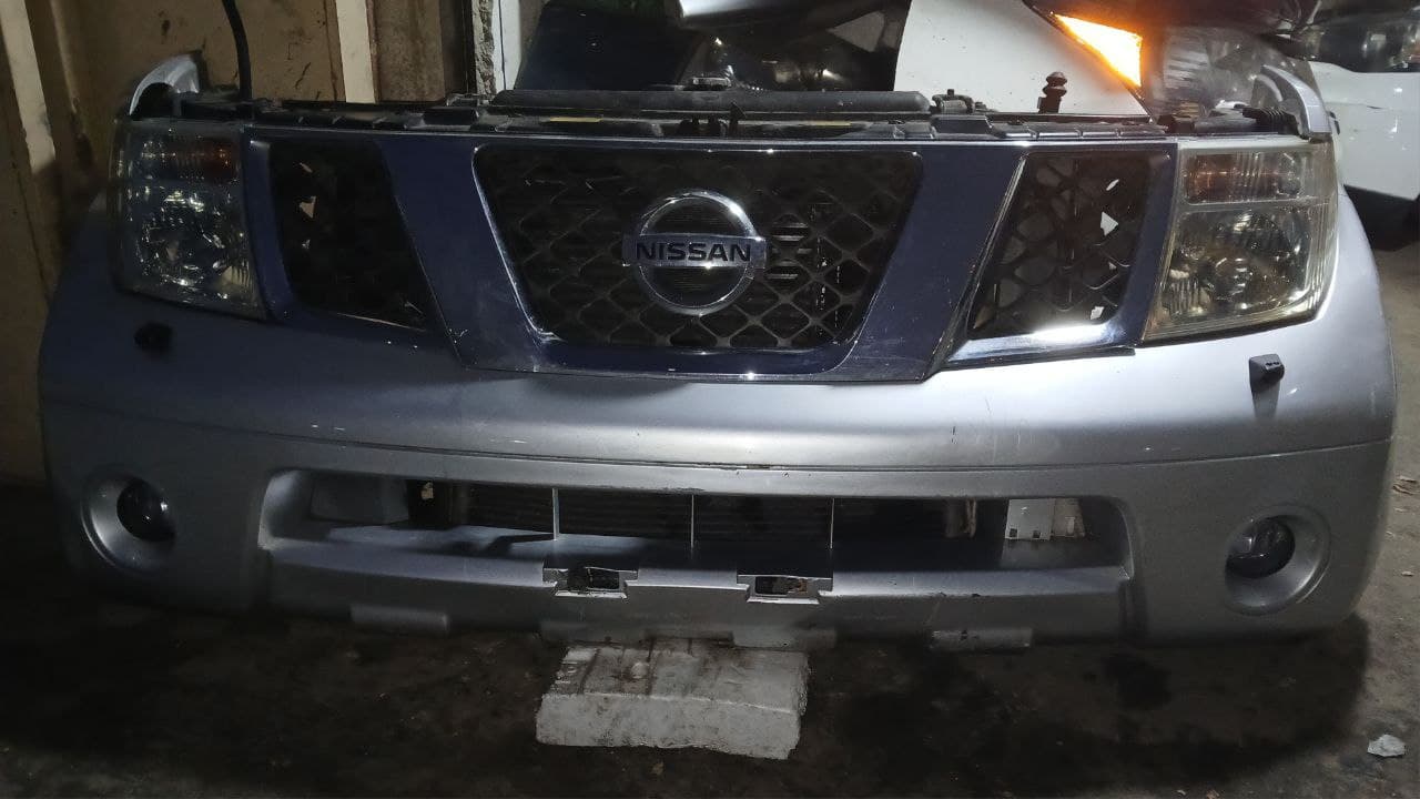 Nose cut Nissan Pathfinder
