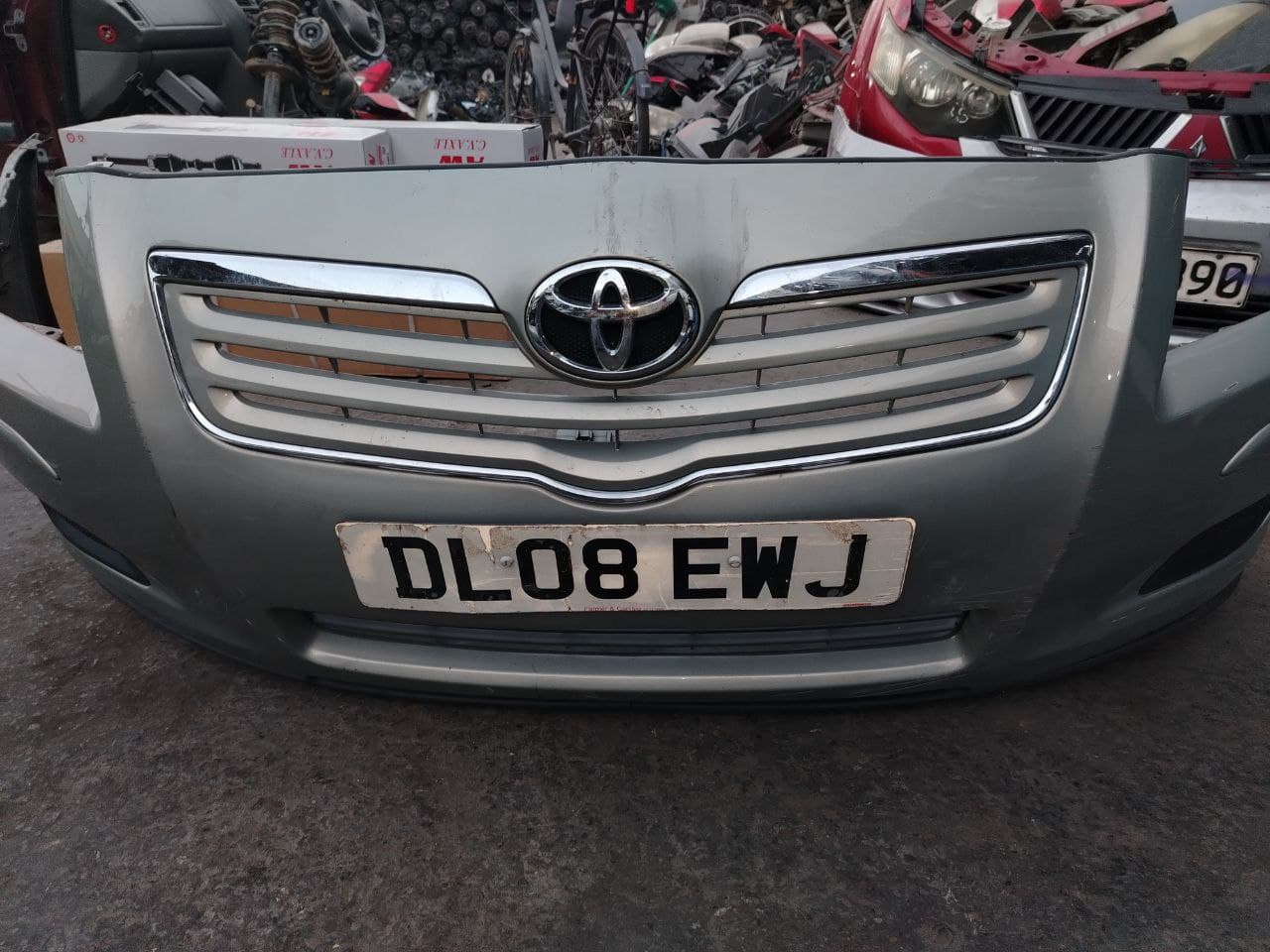 Bumper Toyota Avensis