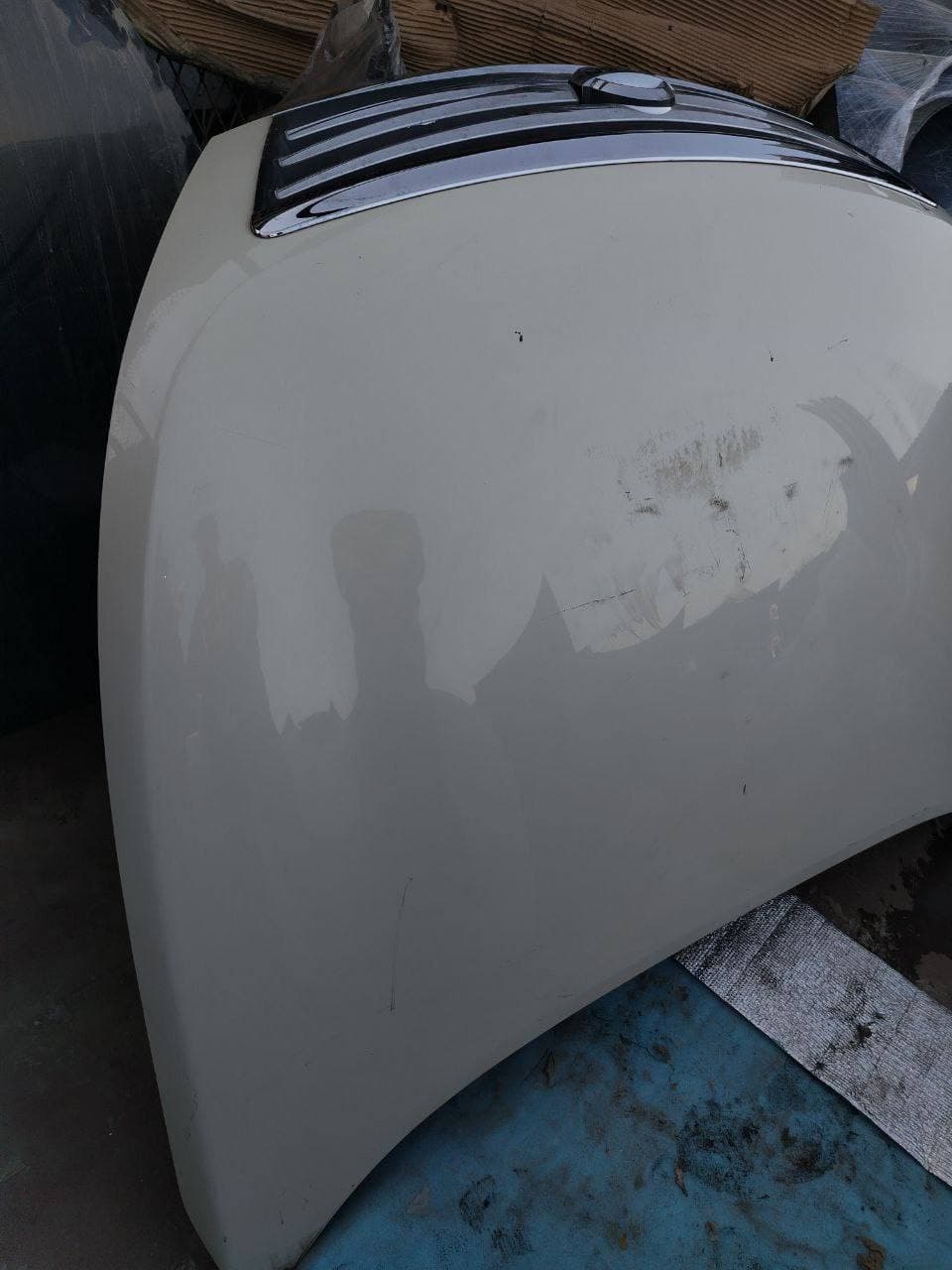Hood Nissan Teana used in Sharjah — photo 2