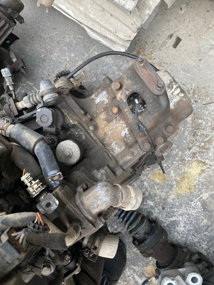 Engine + MT Chevrolet B10S1 used in Sharjah — photo 2