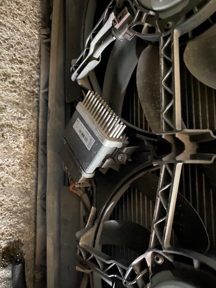 Nose cut Audi used in Sharjah — photo 7