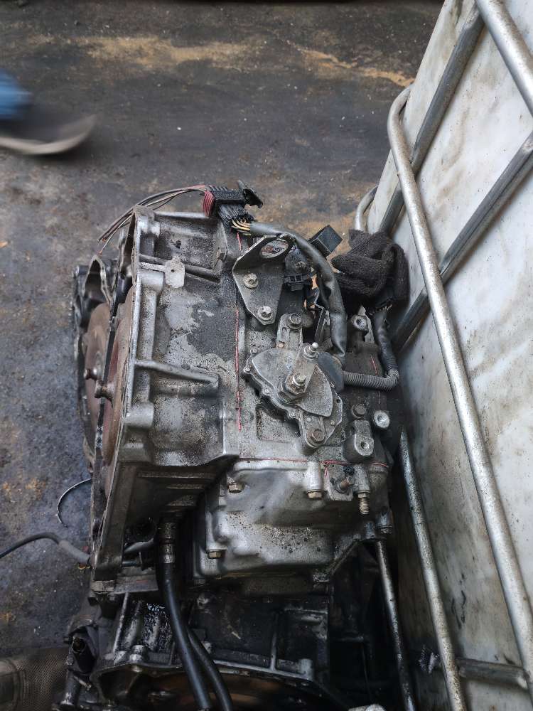 Automatic transmission Citroen ASIN AF17 used in Sharjah — photo 2