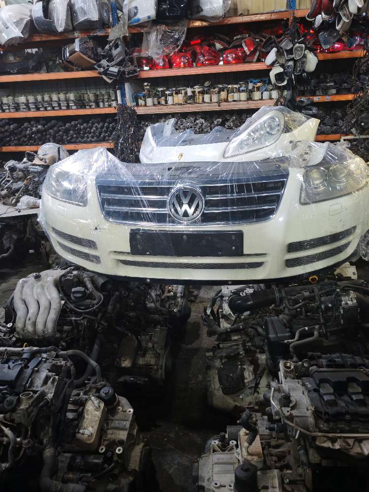 Nose cut Volkswagen Touareg