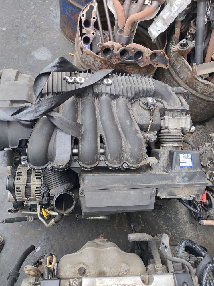 Engine + AT Volvo B5244S