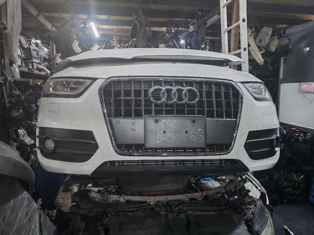 Nose cut + Hood Audi Q3
