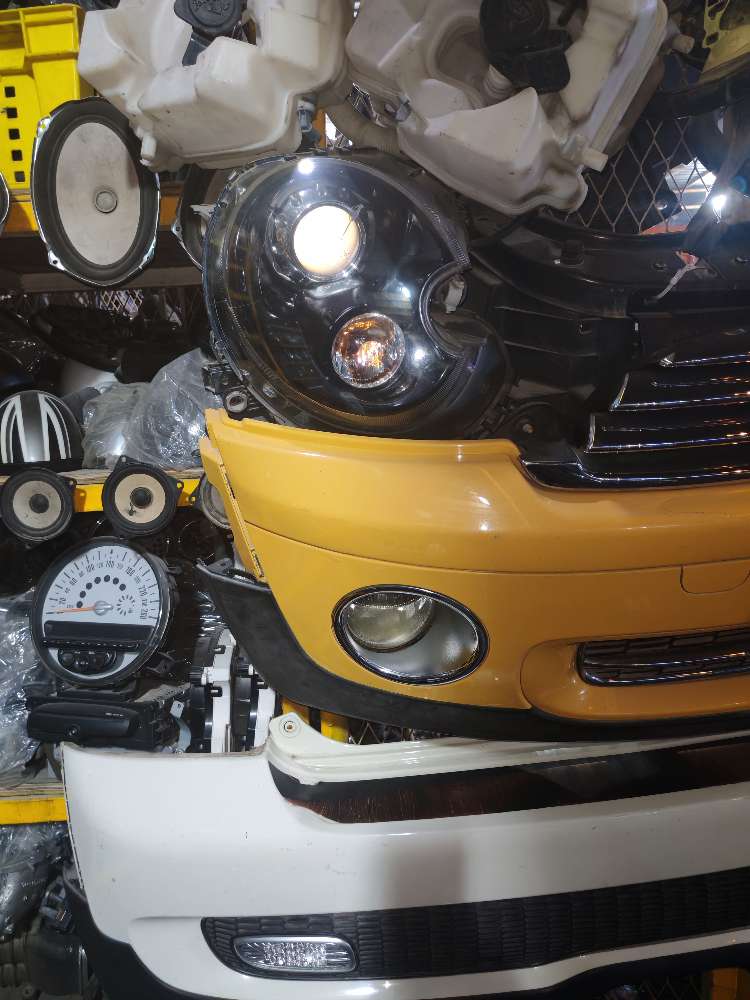Nose cut MINI used in Sharjah — photo 2
