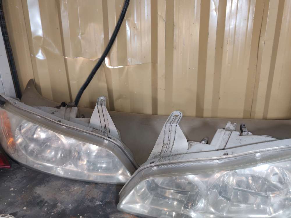 Headlights Nissan used in Sharjah — photo 2
