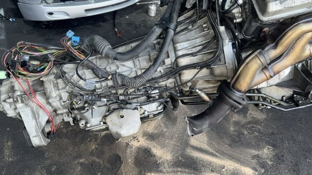 Engine + AT BMW M62B44 E53 used in Sharjah — photo 2