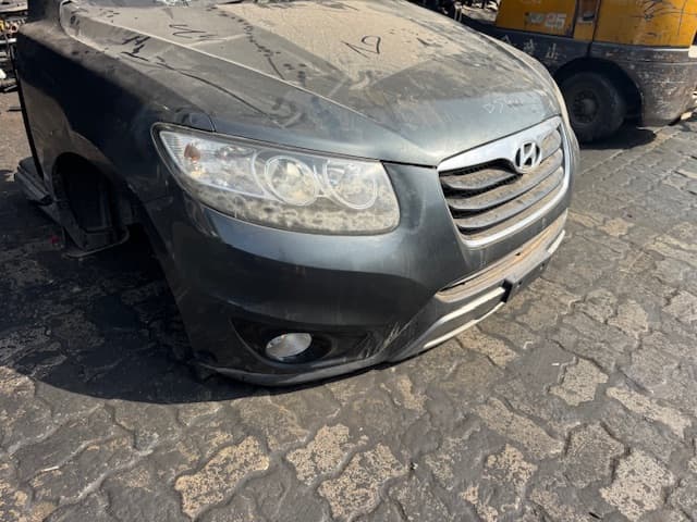 Nose cut + Hood + Fender Hyundai used in Sharjah — photo 2