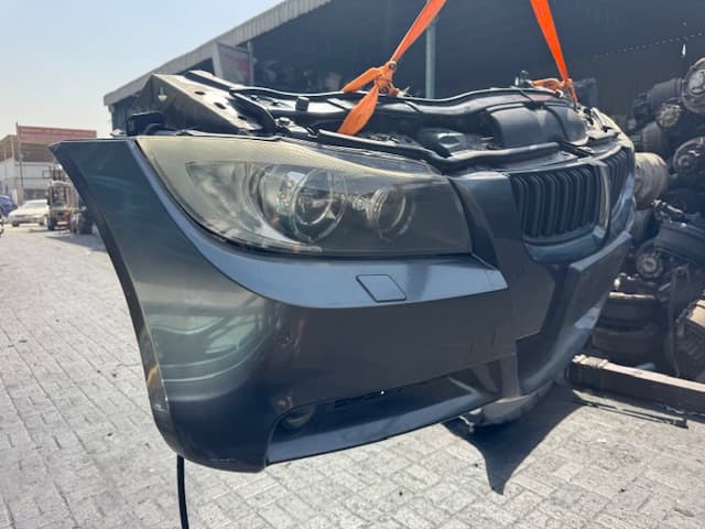 Nose cut + Fender + Radiator BMW used in Sharjah — photo 8
