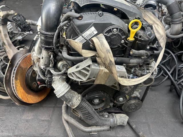 Engine + AT Volkswagen CCZ used in Sharjah — photo 2